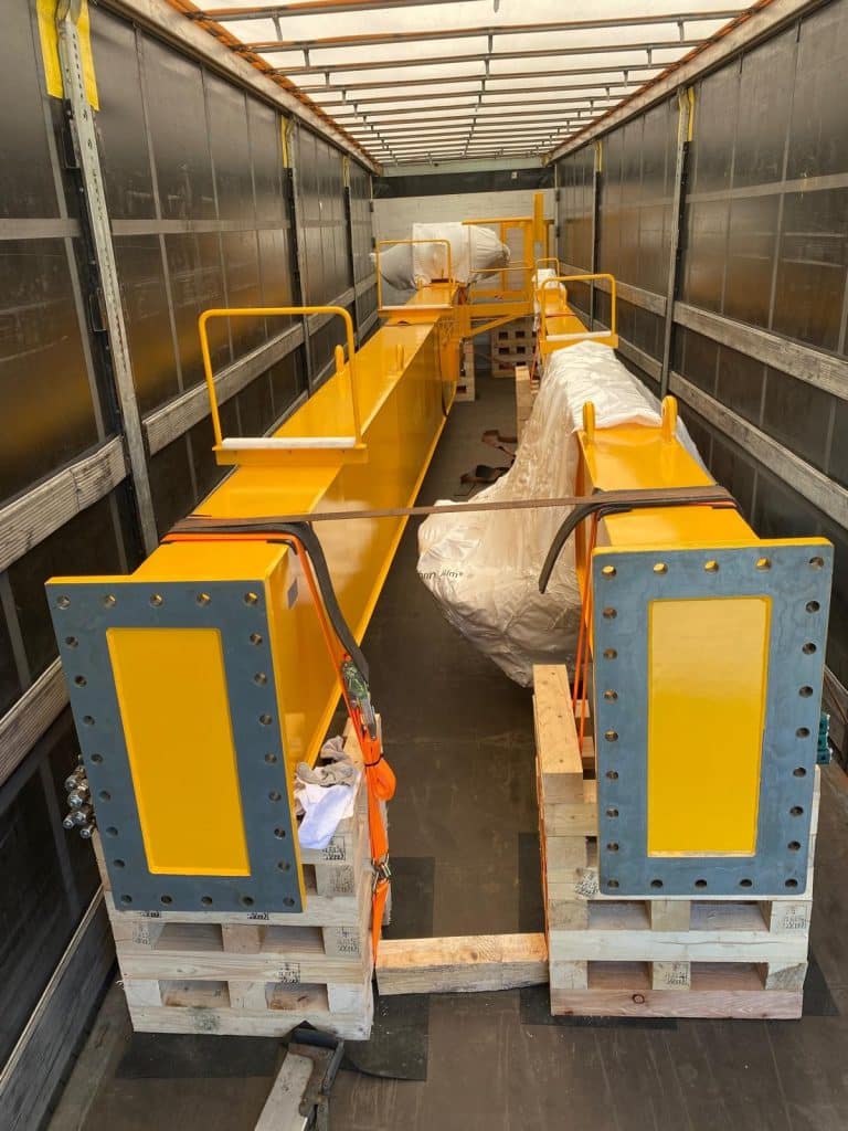 Truck 1 JIB 1-2 part with main winch&wire